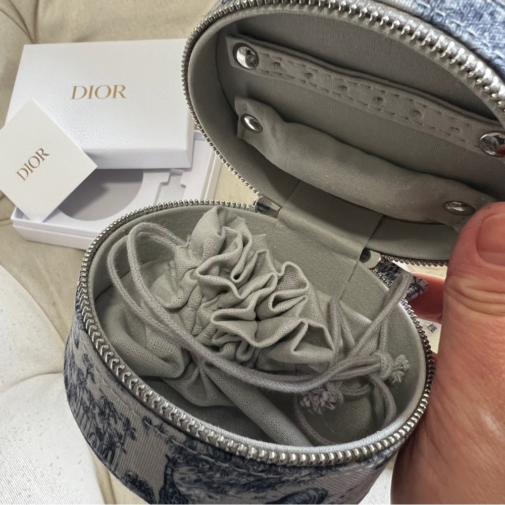 BRAND NEW Dior Round Jewelry Box - Picture 5 of 6